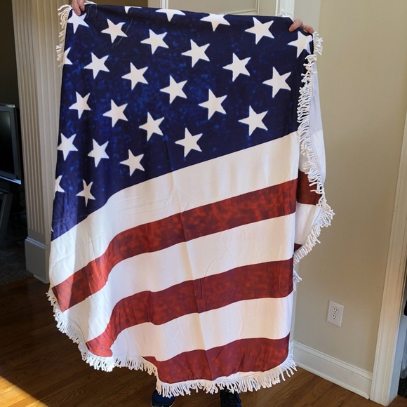American Flag Round Beach Towel or Throw Fringed - Picture 3 of 5